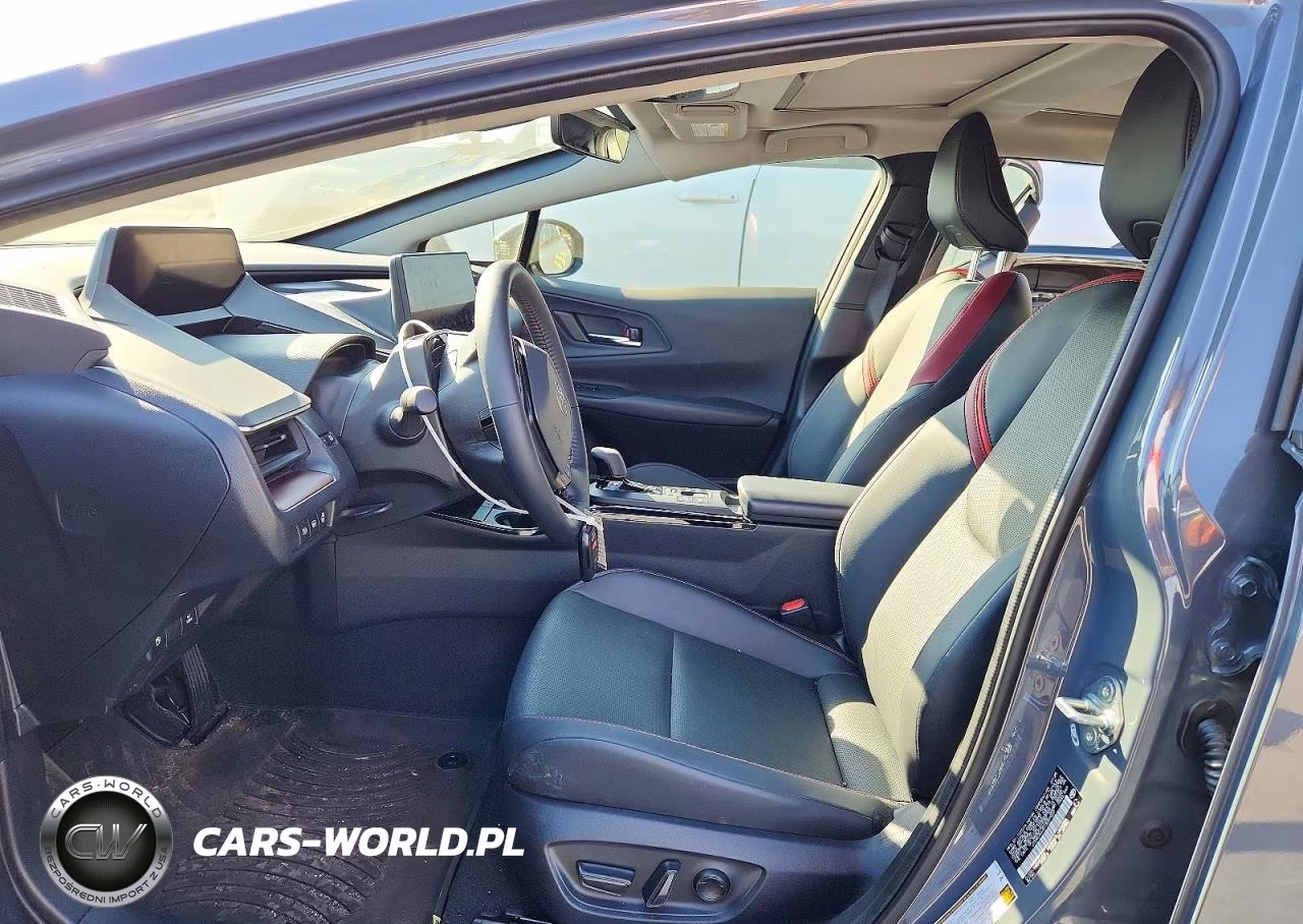 2026 Toyota Prius Plug-In Hybrid Xse VIN:JTDACACU5T3057037 - 7