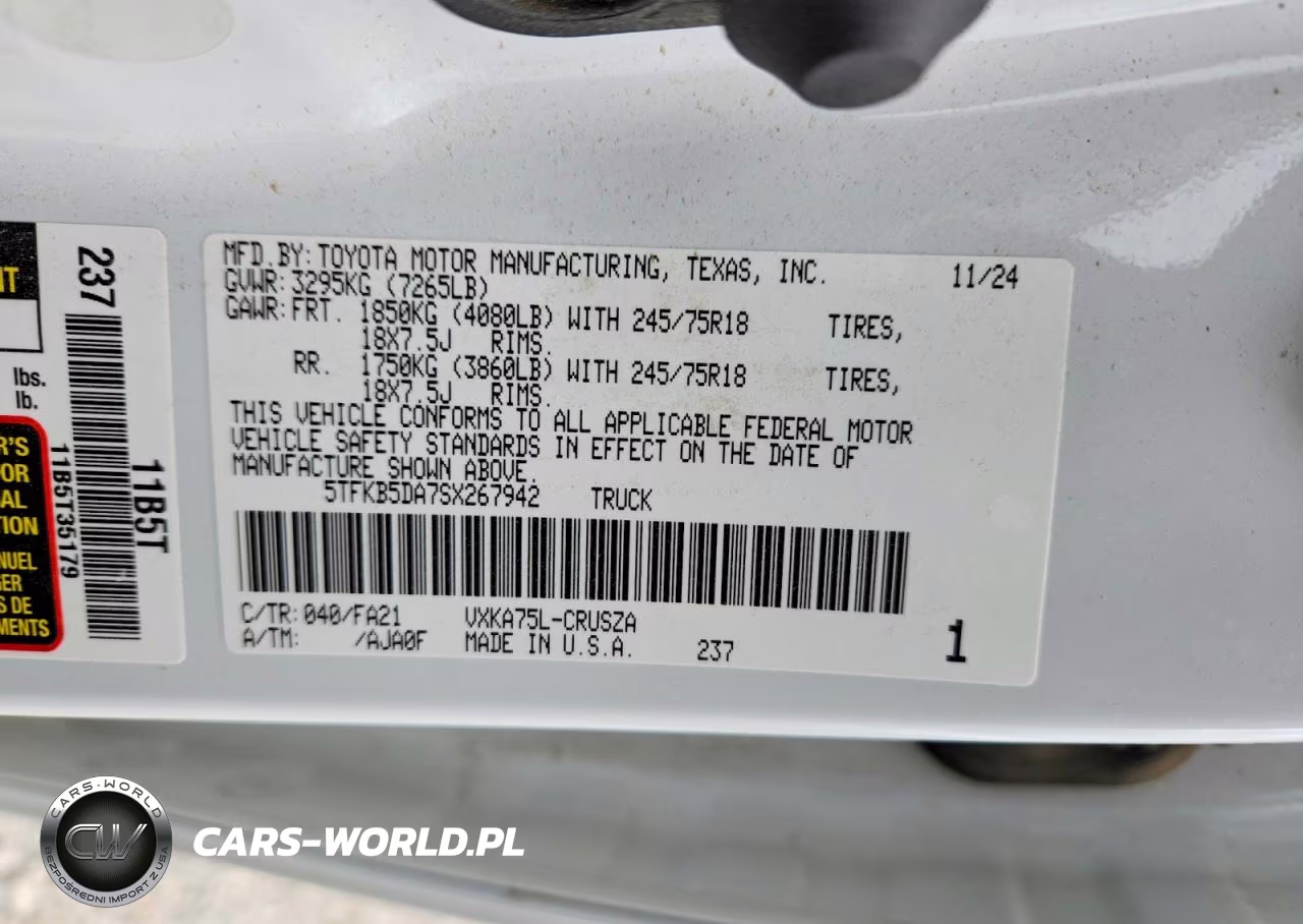 2025 Toyota Tundra Sr VIN:5TFKB5DA7SX267942 - 12