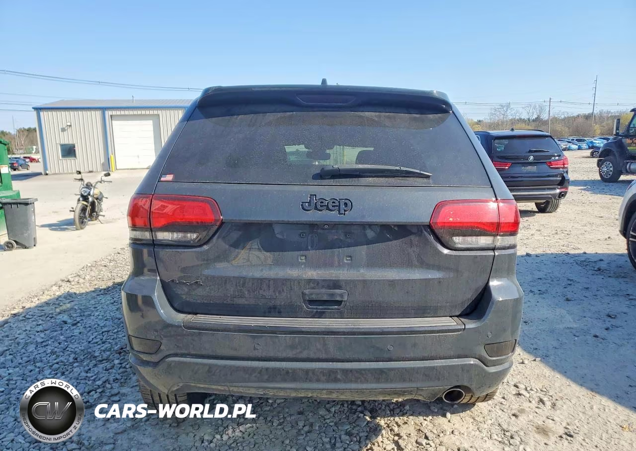 2017 Jeep Grand Cherokee Laredo VIN:1C4RJFAG8HC792380 - 6