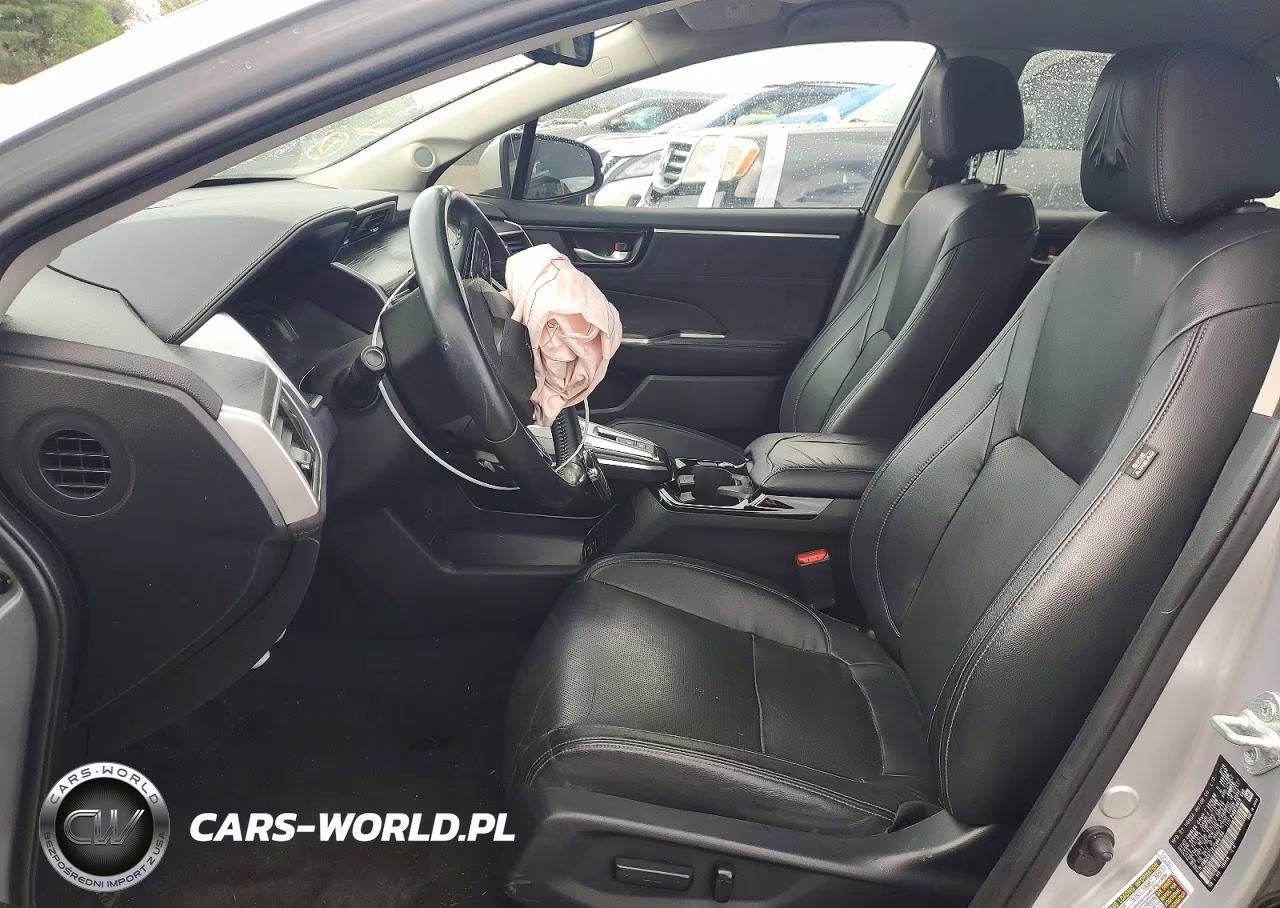 2018 Honda Clarity Touring VIN:JHMZC5F3XJC008165 - 7