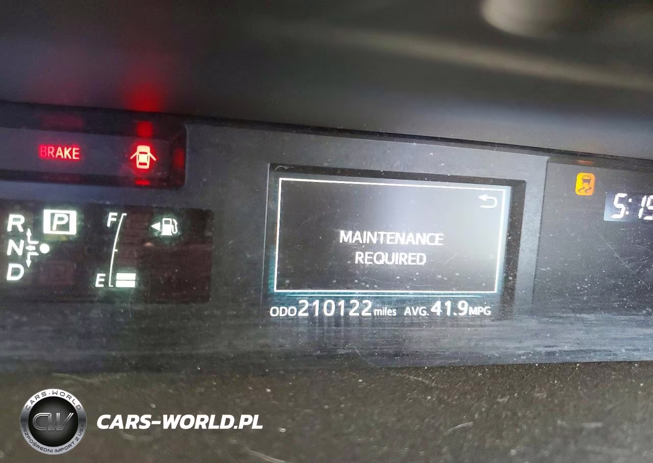 2015 Toyota Prius V Three VIN:JTDZN3EU9FJ018487 - 9