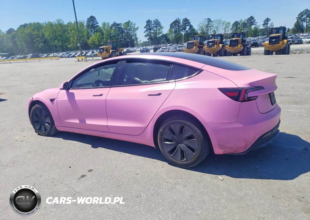 2024 Tesla Model 3 VIN:5YJ3E1EB3RF811031 - 2