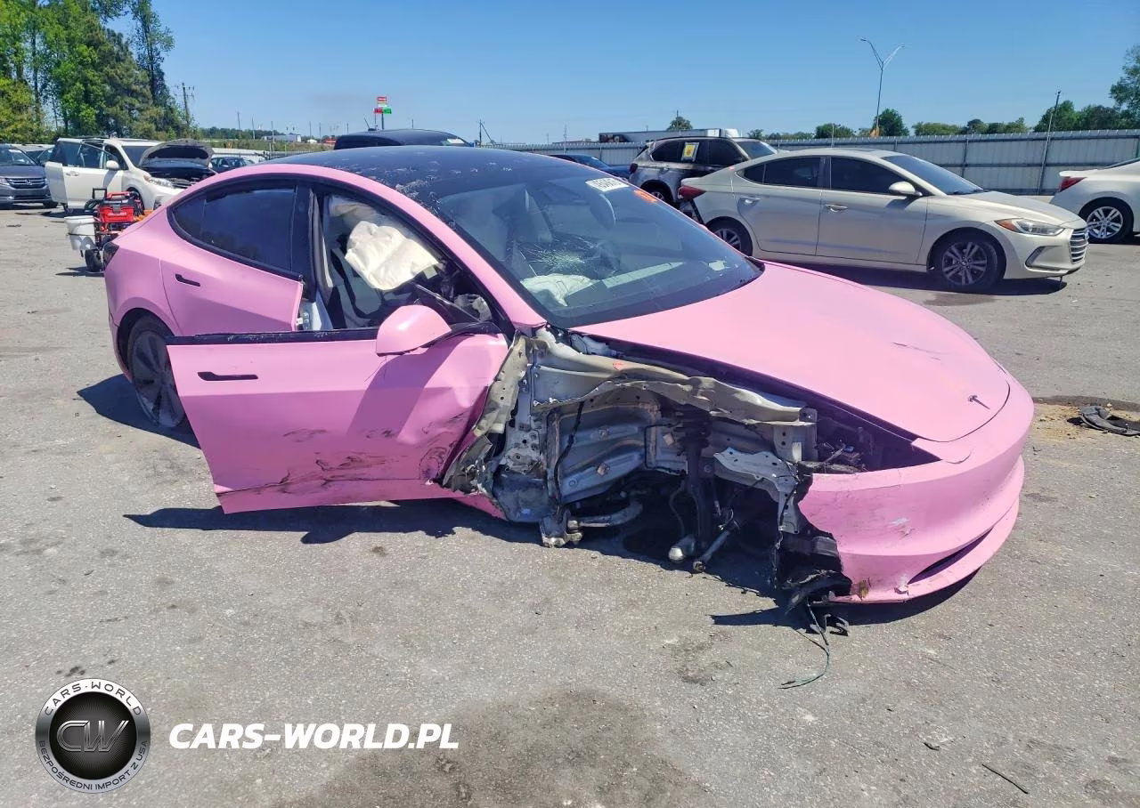 2024 Tesla Model 3 VIN:5YJ3E1EB3RF811031 - 4