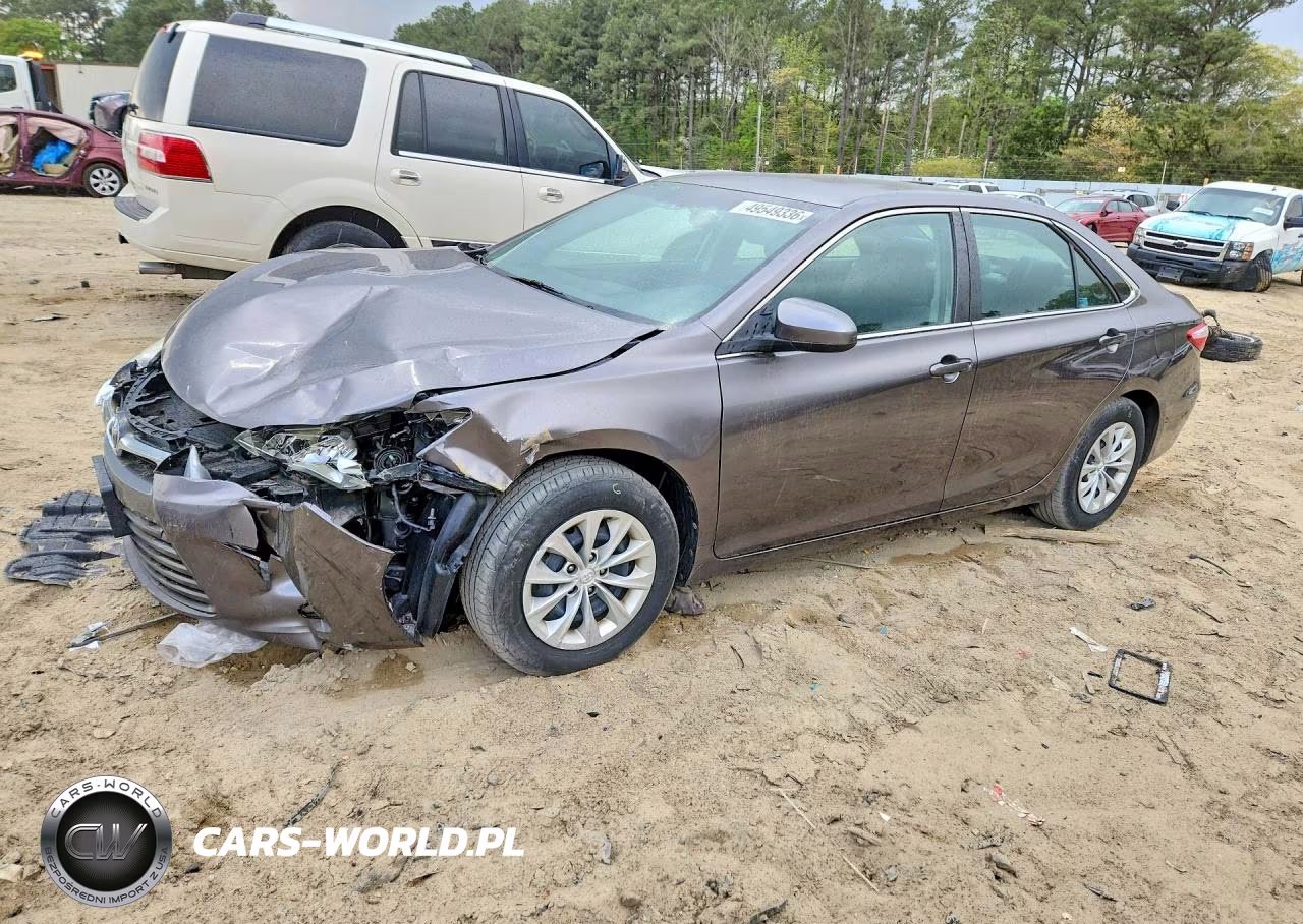2016 Toyota Camry Le