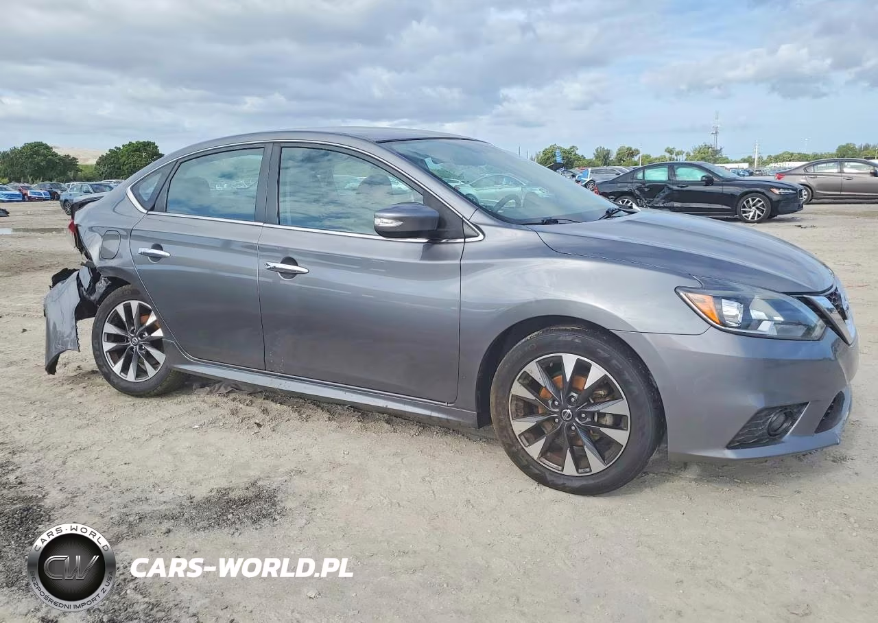 2019 Nissan Sentra Sr VIN:3N1AB7AP1KY306140 - 4