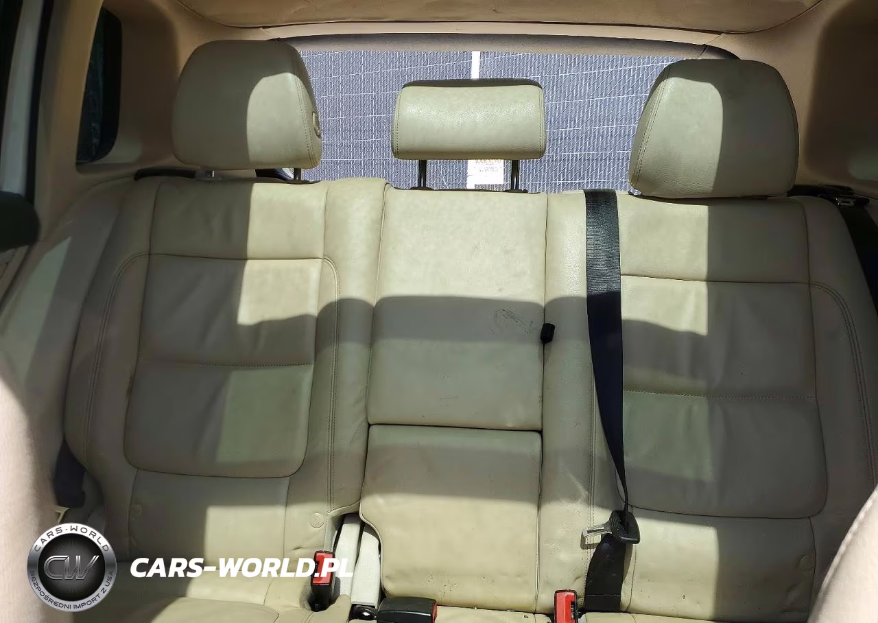 2012 Volkswagen Tiguan VIN:WVGAV7AX9CW002286 - 10