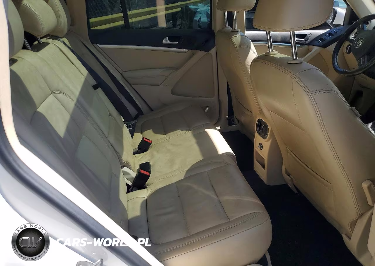 2012 Volkswagen Tiguan VIN:WVGAV7AX9CW002286 - 11
