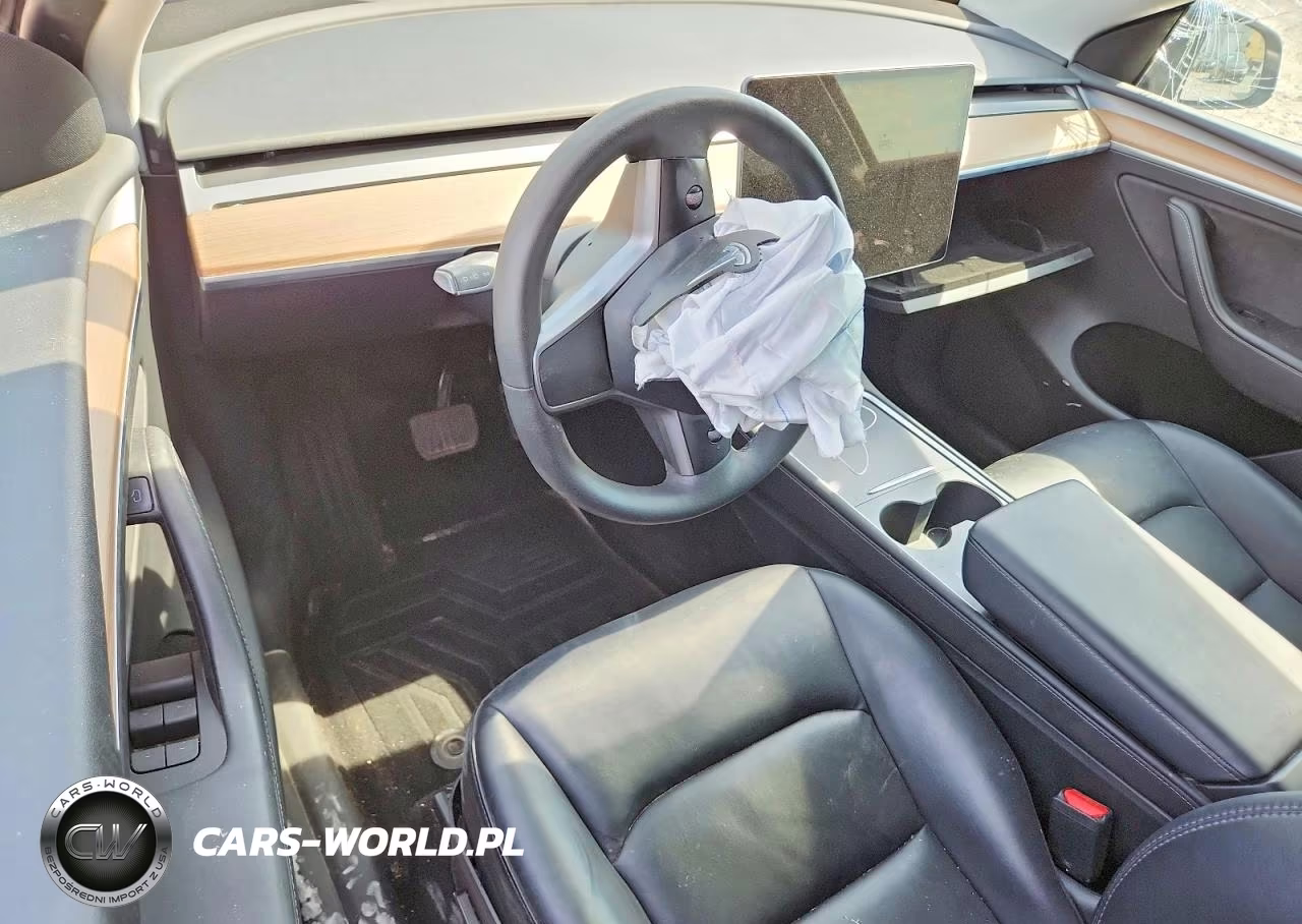 2022 Tesla Model Y VIN:7SAYGDEE2NF574931 - 8