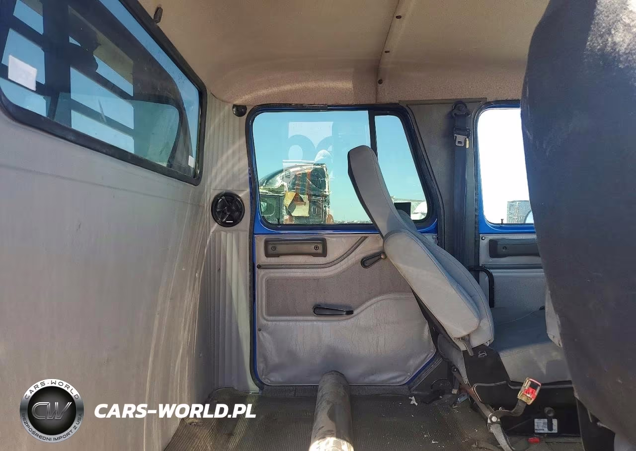 1999 International 4000 4700 VIN:1HTSLAAM5XH699678 - 10