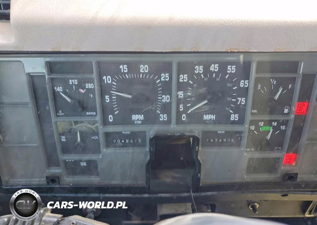 1999 International 4000 4700 VIN:1HTSLAAM5XH699678 - 9