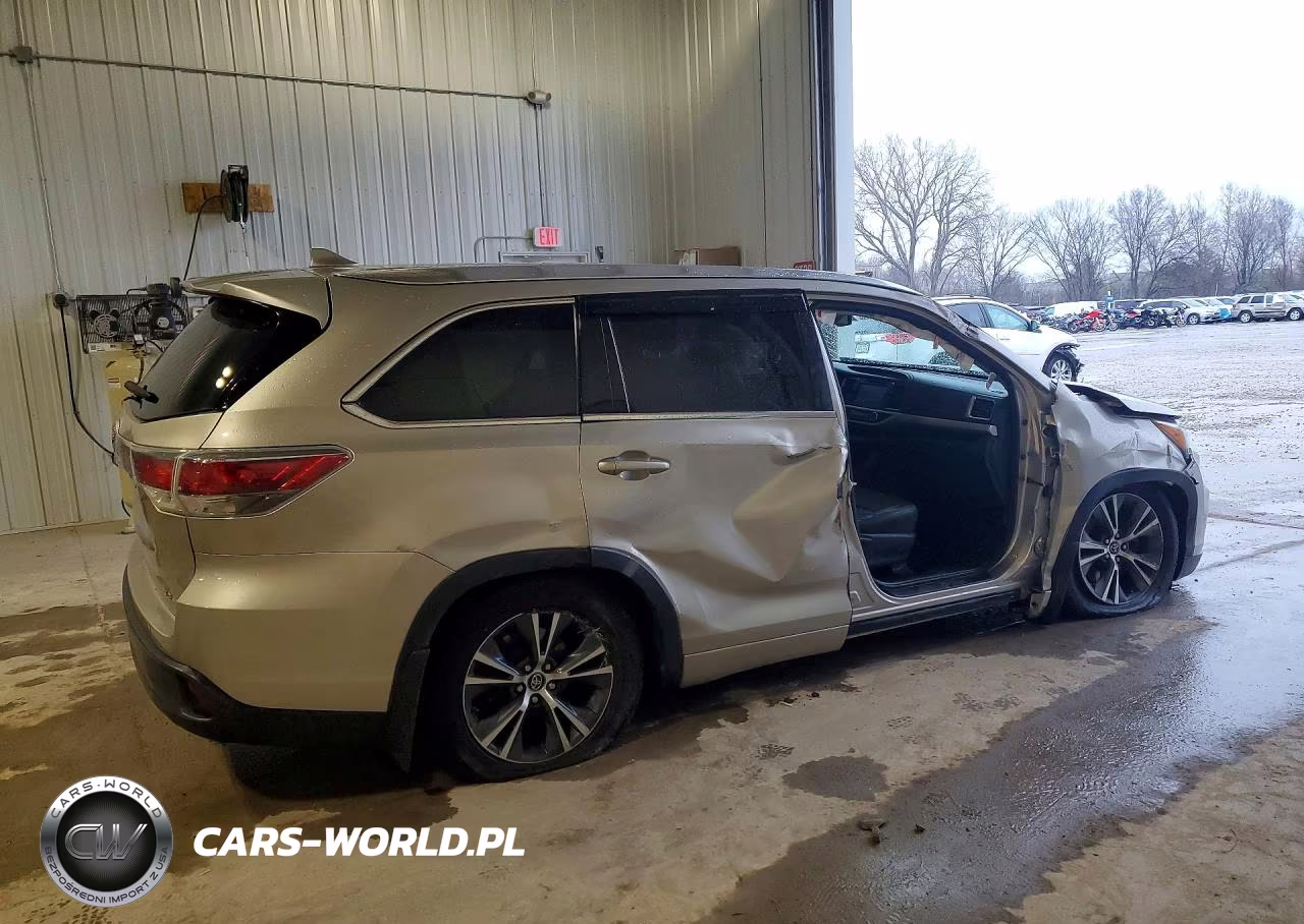 2016 Toyota Highlander Xle VIN:5TDJKRFHXGS337184 - 3
