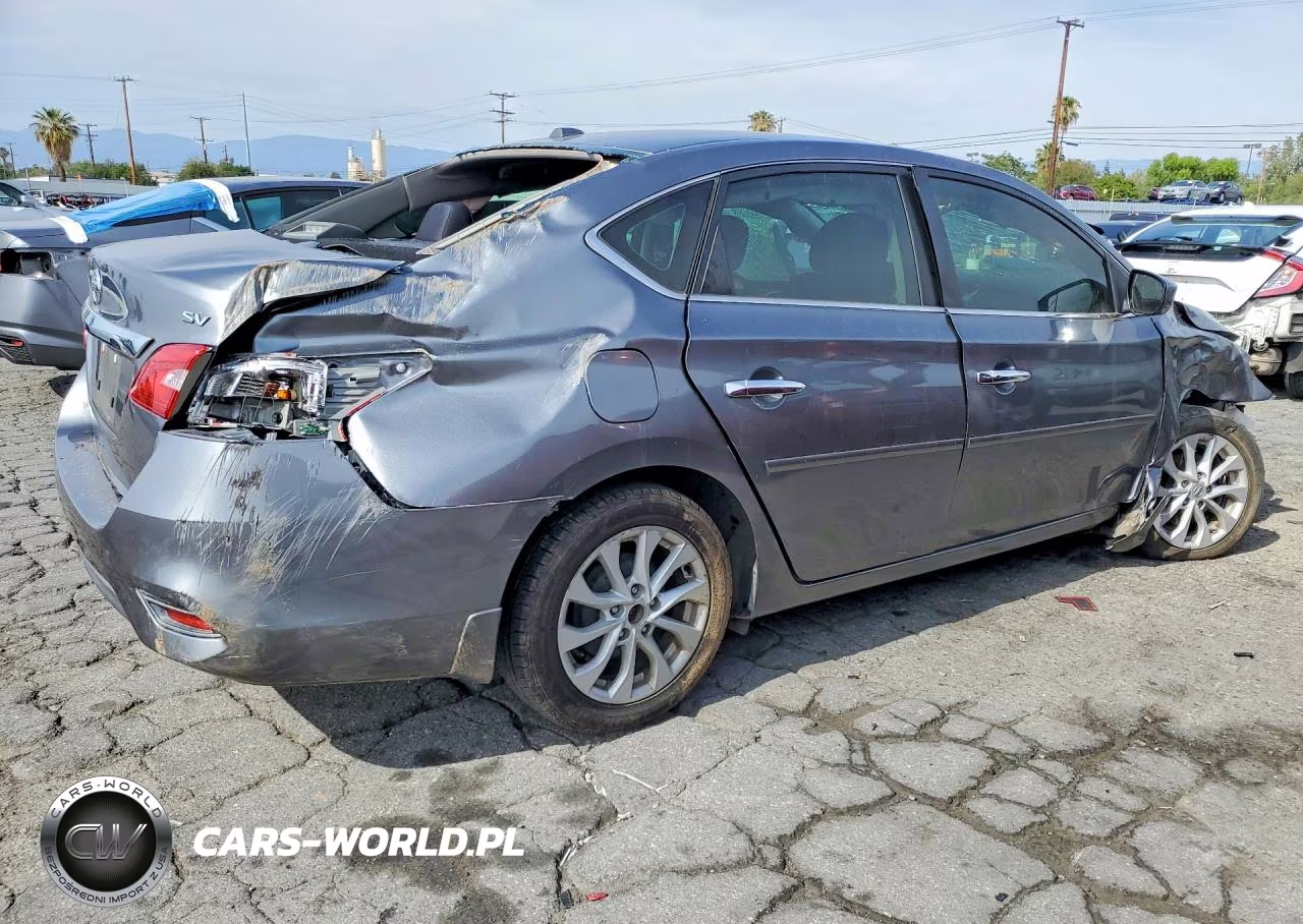 2018 Nissan Sentra Sv VIN:3N1AB7AP0JY230439 - 3