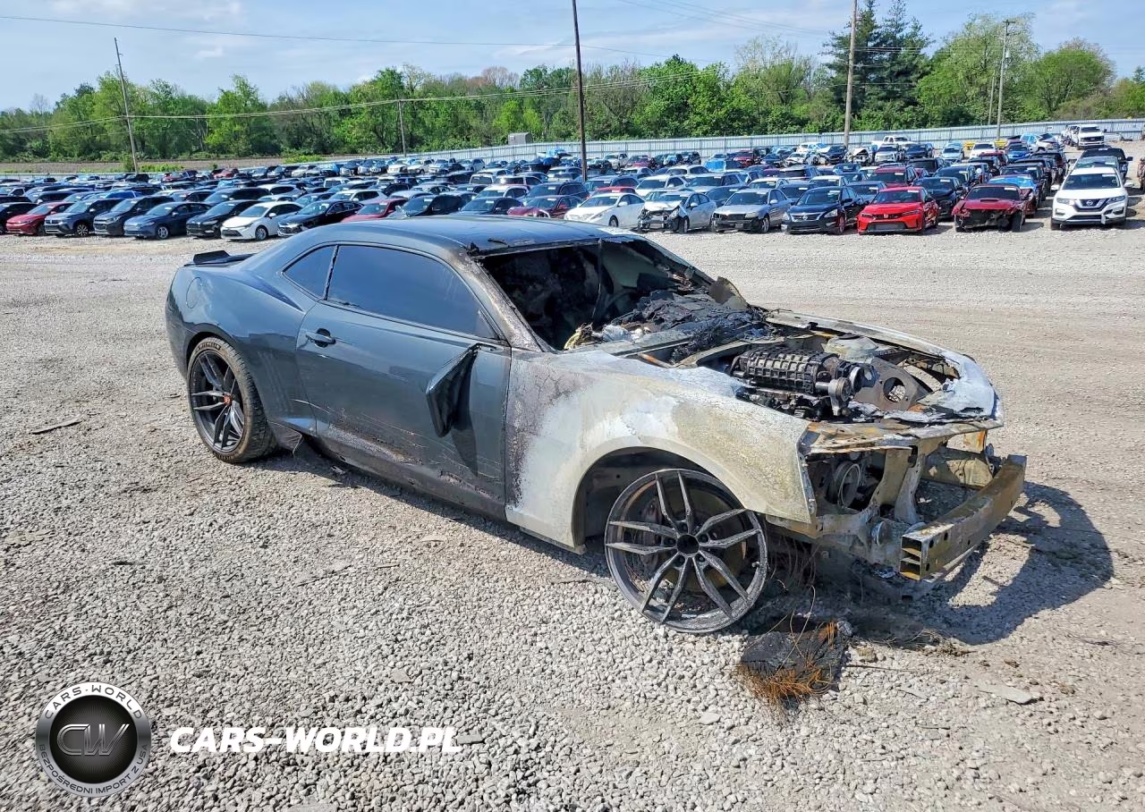 2013 Chevrolet Camaro 2Ss VIN:2G1FT1EW8D9106155 - 4