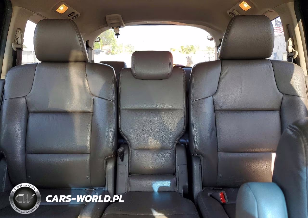 2013 Honda Odyssey Touring VIN:5FNRL5H96DB002115 - 10