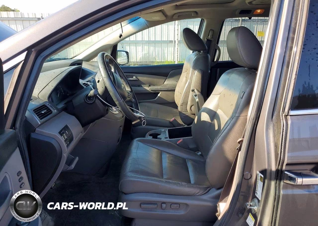 2013 Honda Odyssey Touring VIN:5FNRL5H96DB002115 - 7