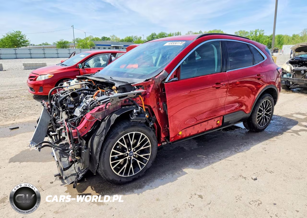 2022 Ford Escape Titanium