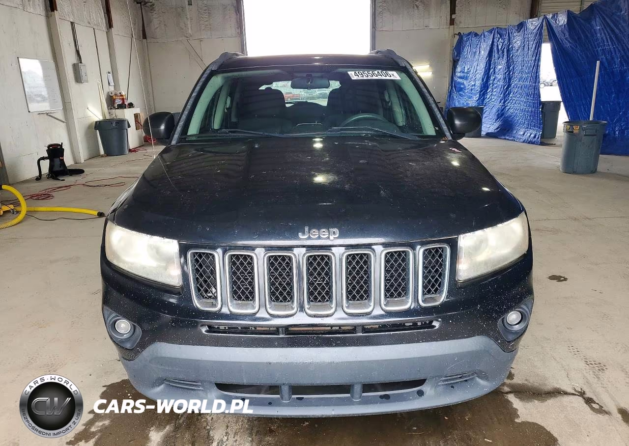 2014 Jeep Compass Sport VIN:1C4NJCBA9ED742925 - 5