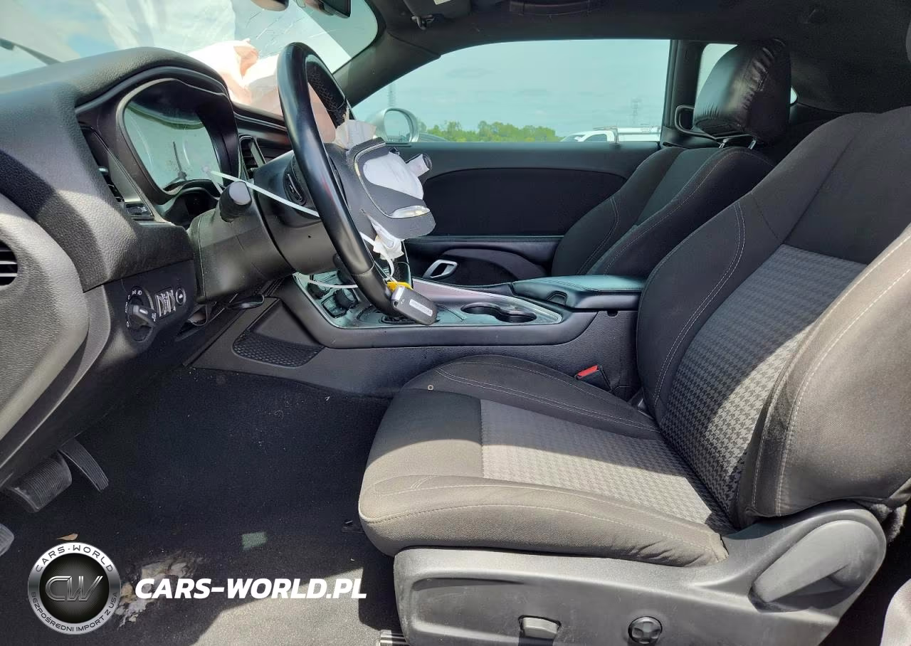 2021 Dodge Challenger Sxt VIN:2C3CDZAG6MH623243 - 7