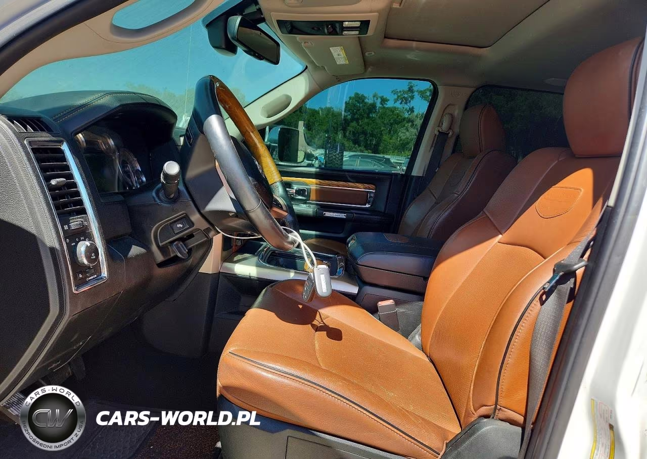 2018 Ram 2500 Longhorn VIN:3C6UR5PL6JG351939 - 7