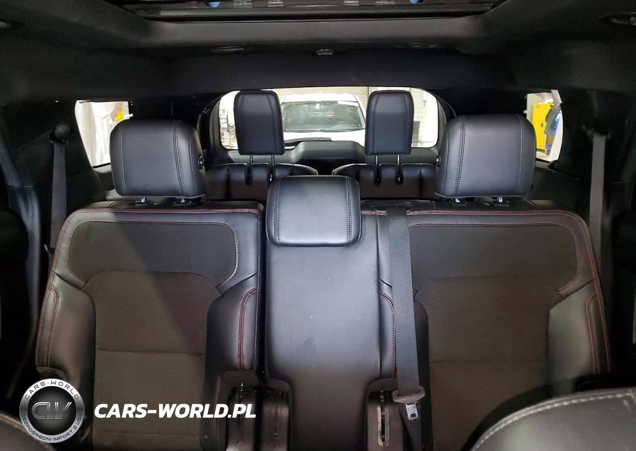 2018 Ford Explorer Xlt VIN:1FM5K8D8XJGA50438 - 10