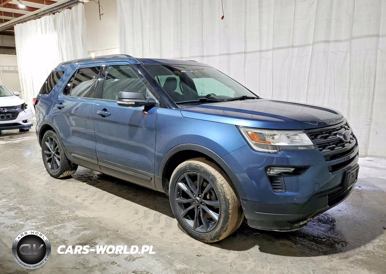 2018 Ford Explorer Xlt VIN:1FM5K8D8XJGA50438 - 4