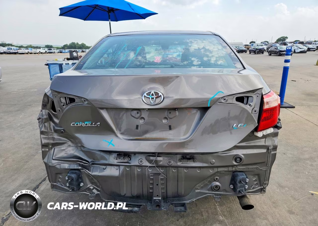 2017 Toyota Corolla Le VIN:2T1BURHE9HC829958 - 6