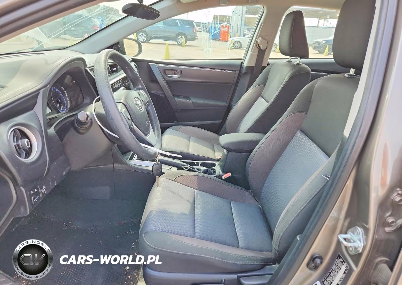 2017 Toyota Corolla Le VIN:2T1BURHE9HC829958 - 7