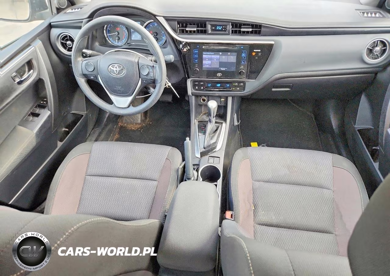 2017 Toyota Corolla Le VIN:2T1BURHE9HC829958 - 8