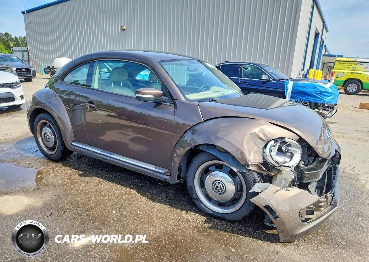 2013 Volkswagen Beetle VIN:3VWHX7AT0DM647515 - 4