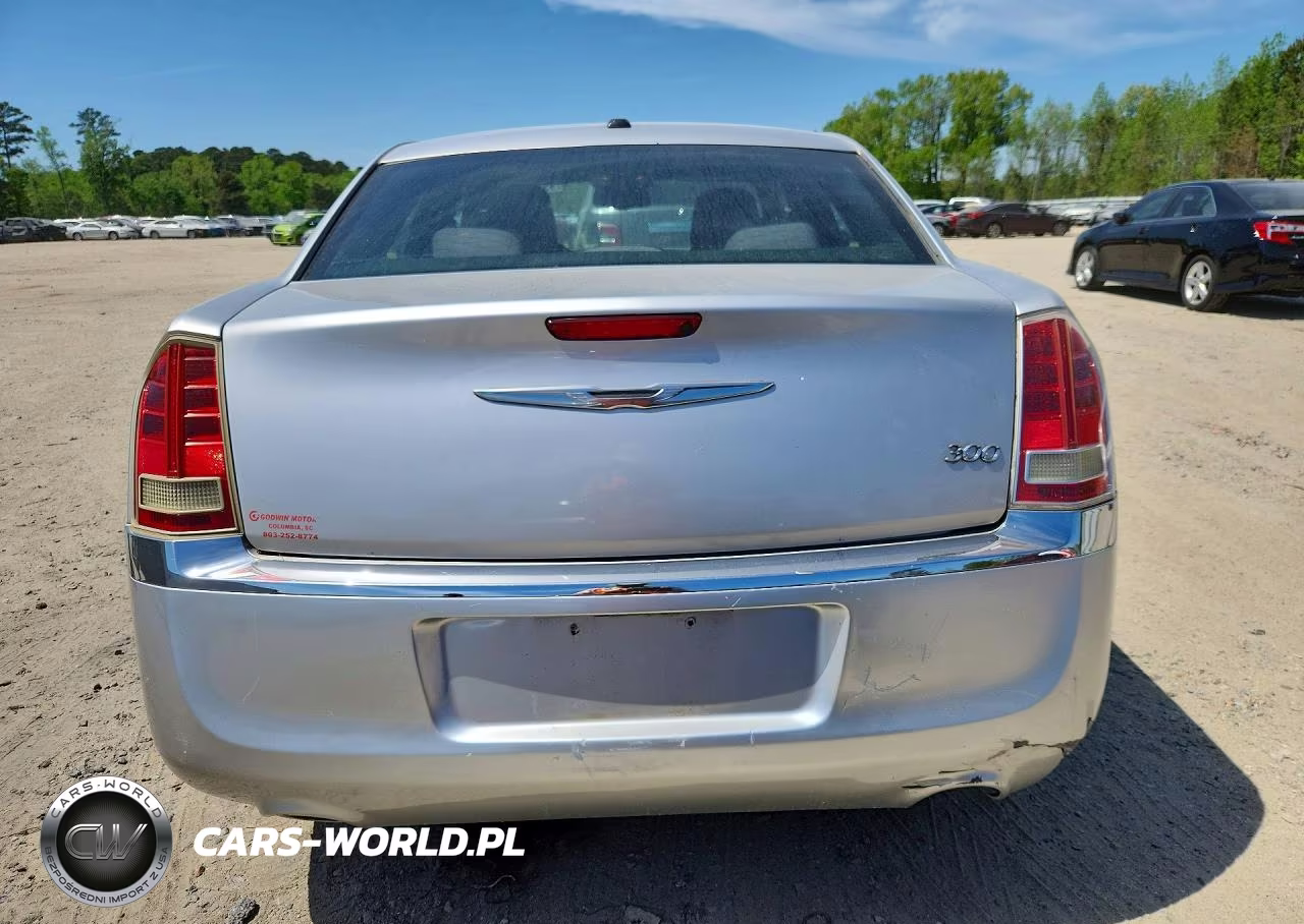 2012 Chrysler 300 VIN:2C3CCAAGXCH126733 - 6