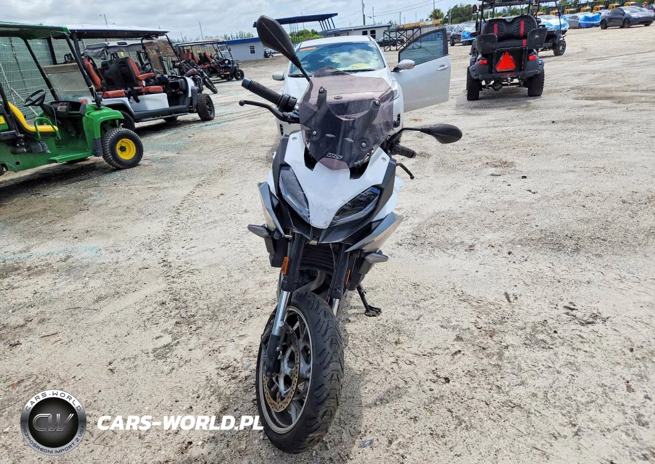 2021 BMW F 900 Xr VIN:WB10K2304M6D67777 - 2