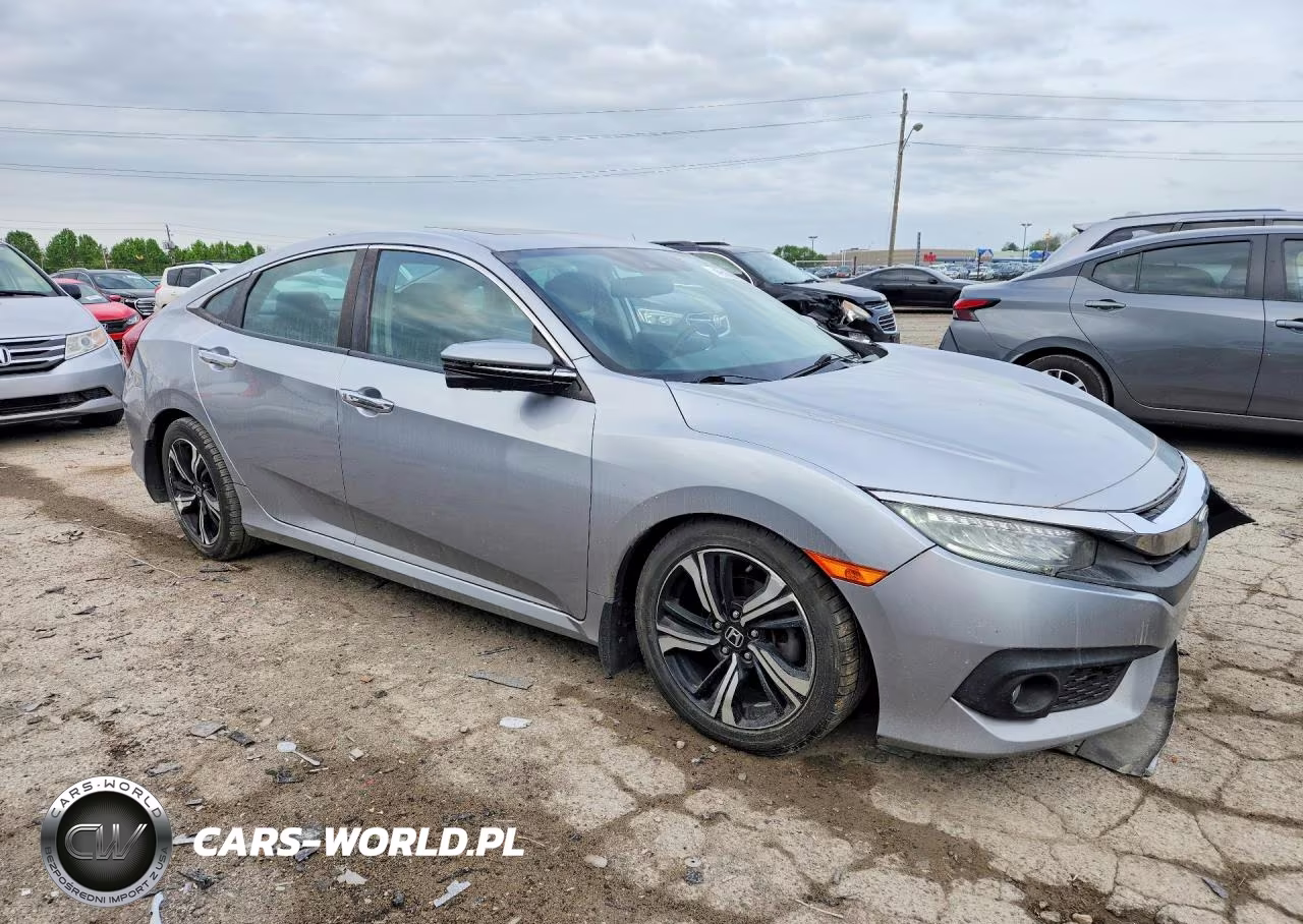 2017 Honda Civic Touring VIN:19XFC1F99HE001423 - 4