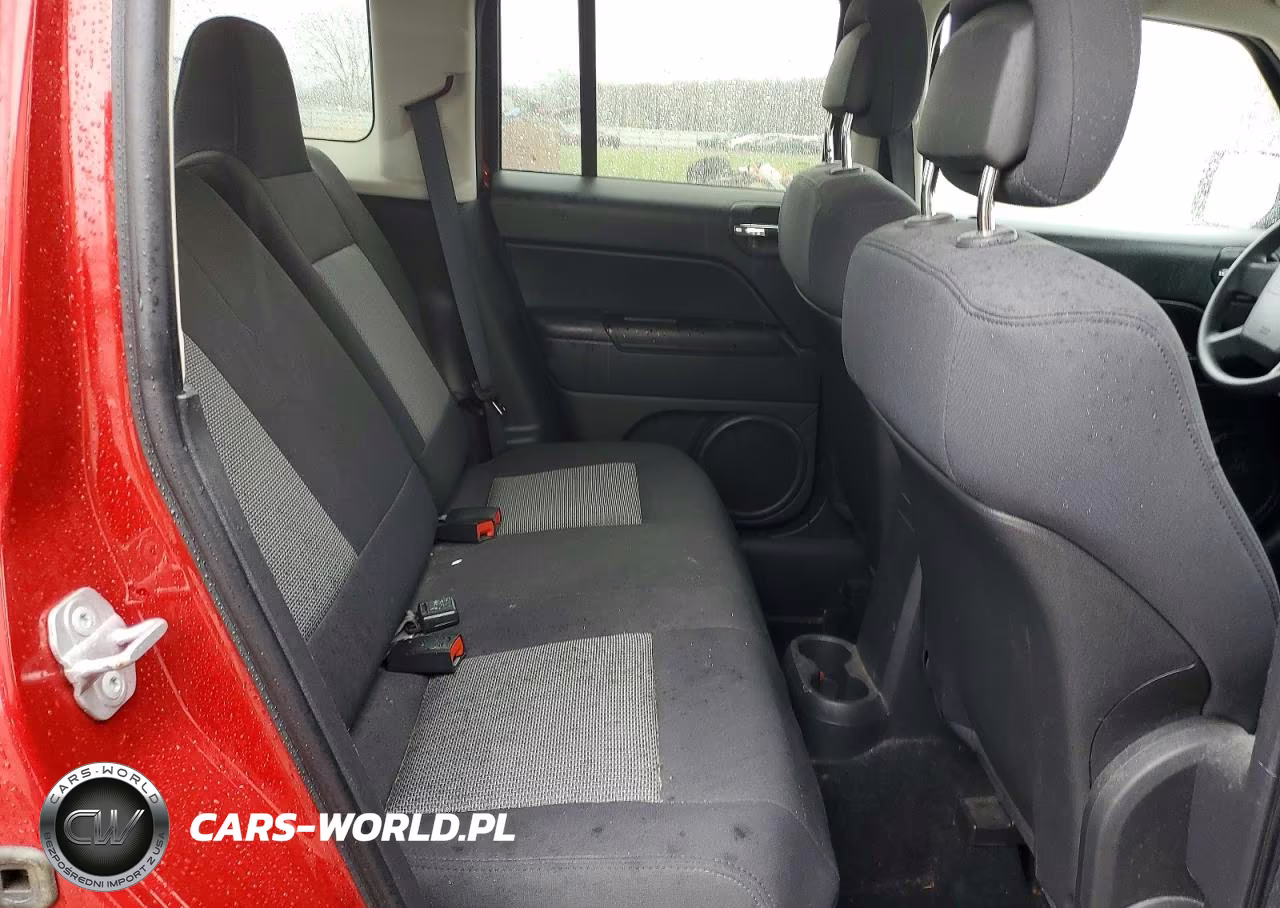 2010 Jeep Patriot Sport VIN:1J4NT2GB6AD519509 - 11