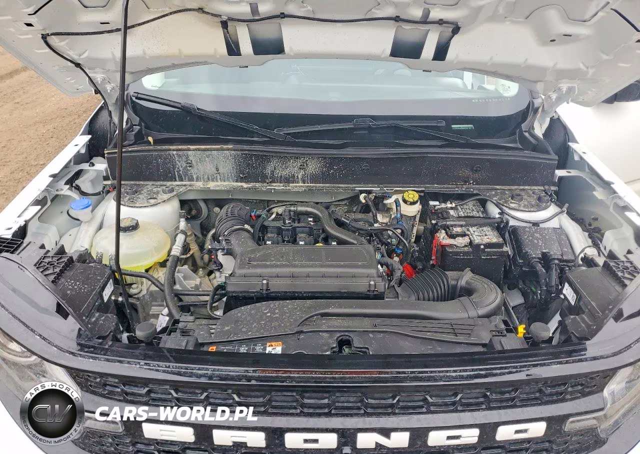 2025 Ford Bronco Sport Outer Banks VIN:3FMCR9CN3SRF86318 - 12