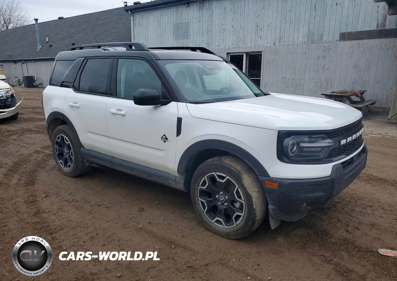 2025 Ford Bronco Sport Outer Banks VIN:3FMCR9CN3SRF86318 - 4