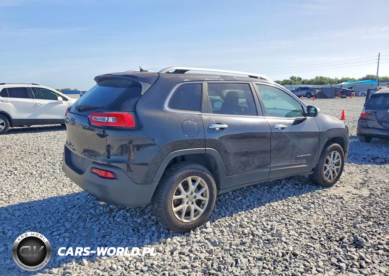 2014 Jeep Cherokee Latitude VIN:1C4PJMCS5EW153364 - 3