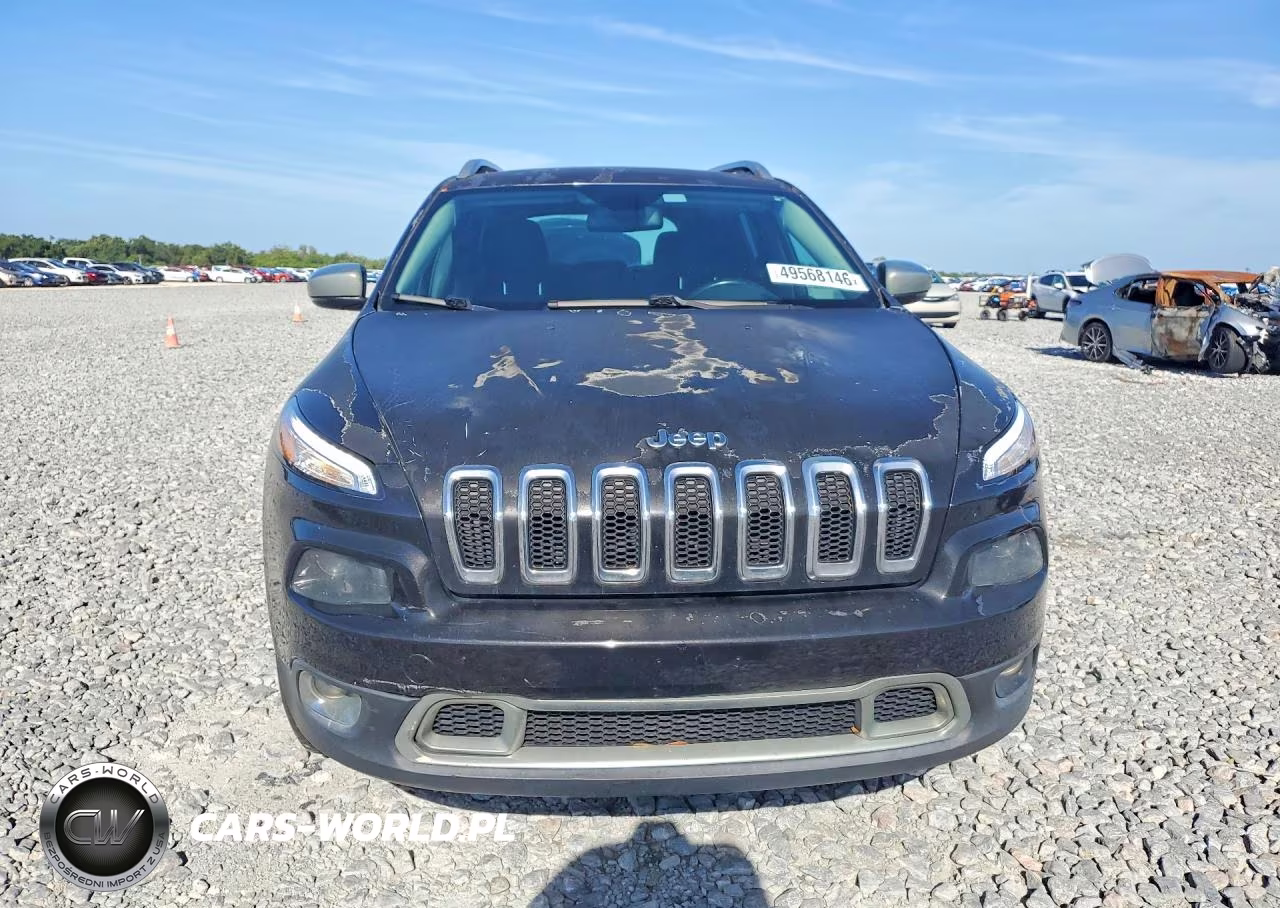 2014 Jeep Cherokee Latitude VIN:1C4PJMCS5EW153364 - 5