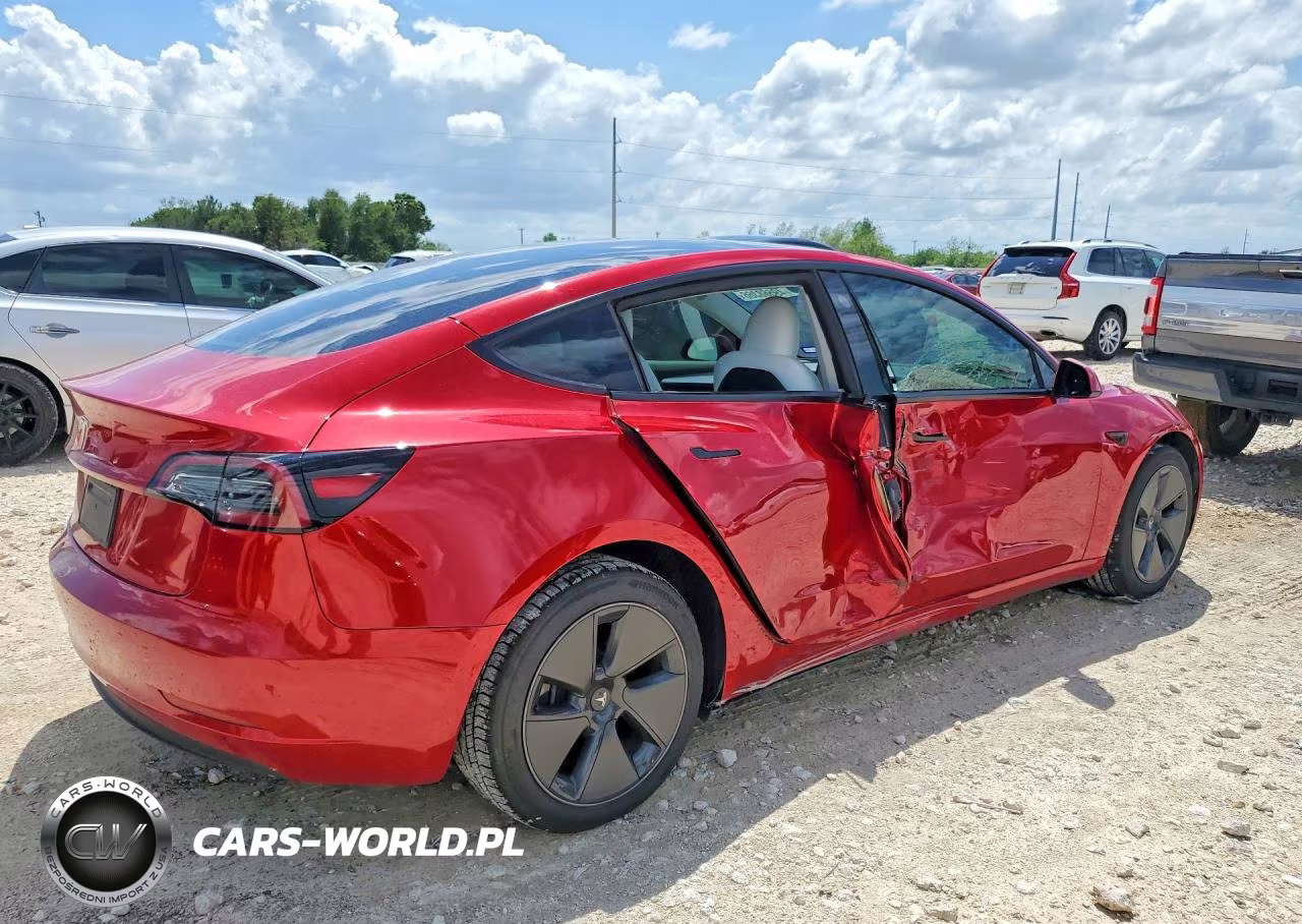 2023 Tesla Model 3 VIN:5YJ3E1EA9PF580673 - 3