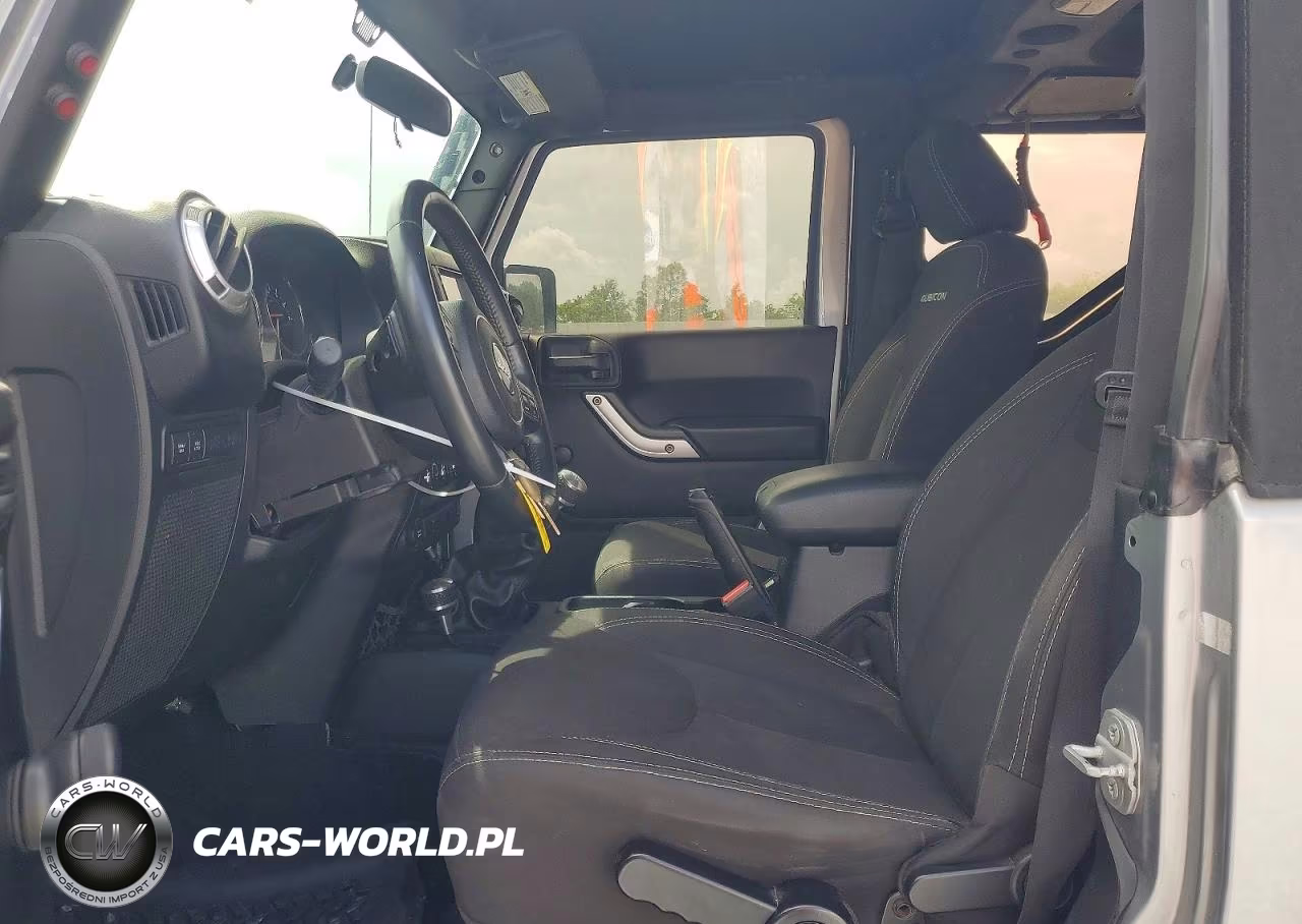 2015 Jeep Wrangler Rubicon VIN:1C4BJWCG4FL625977 - 7