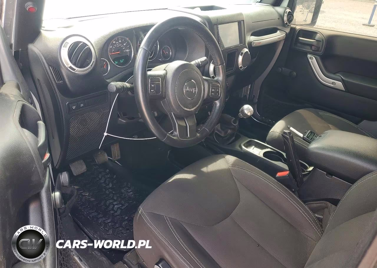 2015 Jeep Wrangler Rubicon VIN:1C4BJWCG4FL625977 - 8