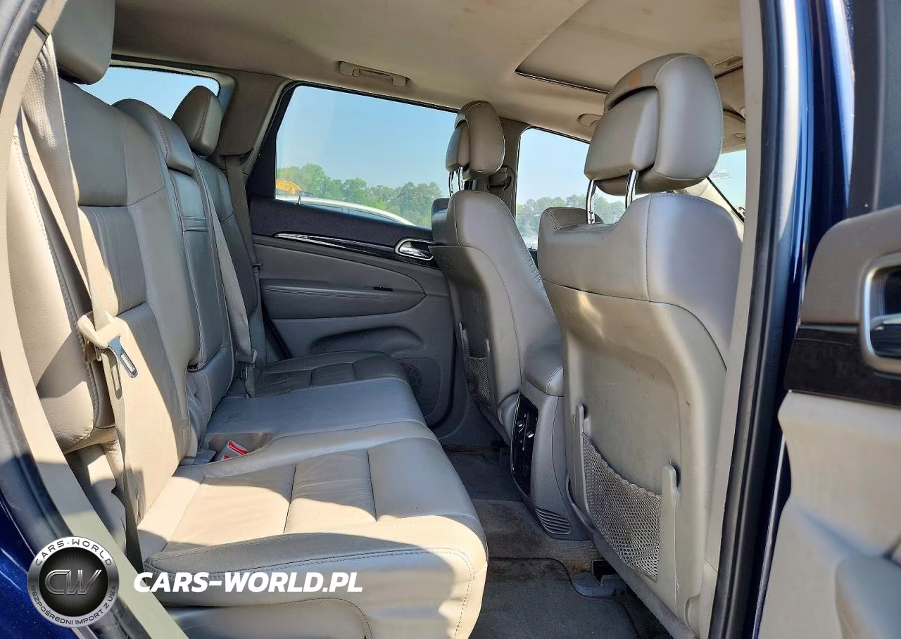 2013 Jeep Grand Cherokee Laredo VIN:1C4RJEAT8DC547306 - 11