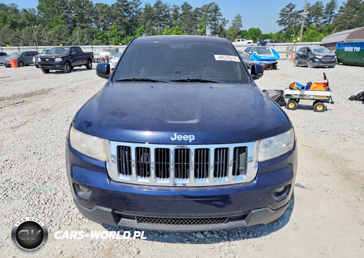 2013 Jeep Grand Cherokee Laredo VIN:1C4RJEAT8DC547306 - 5