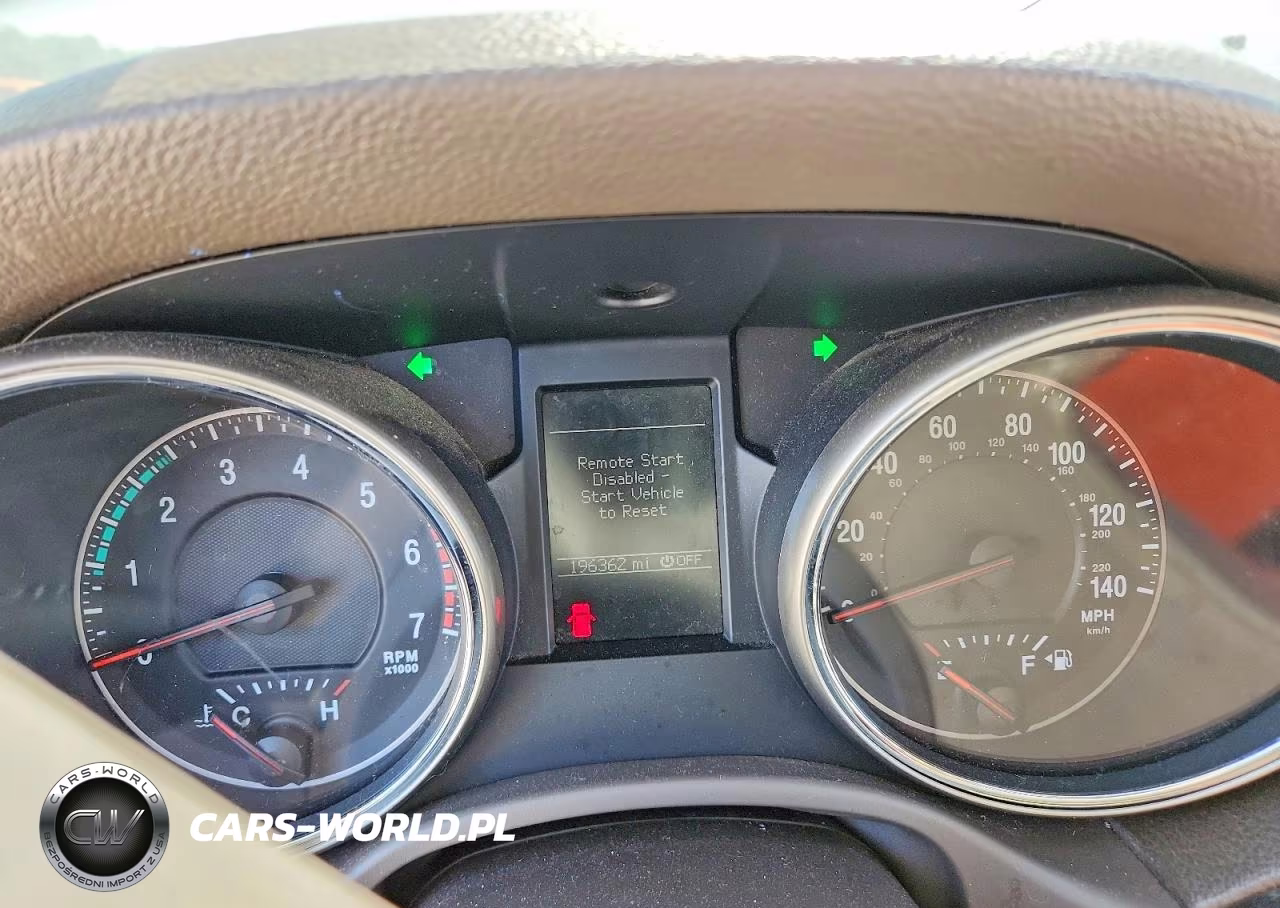 2013 Jeep Grand Cherokee Laredo VIN:1C4RJEAT8DC547306 - 9