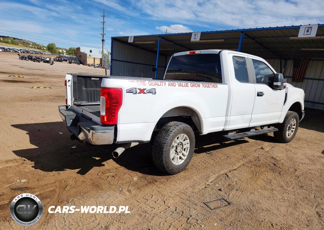 2019 Ford F250 Super Duty VIN:1FT7X2B61KEF21404 - 3