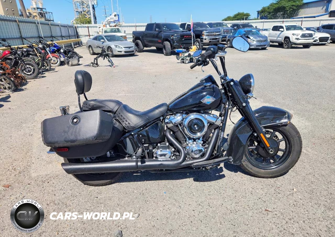 2025 Harley Davidson Flhc