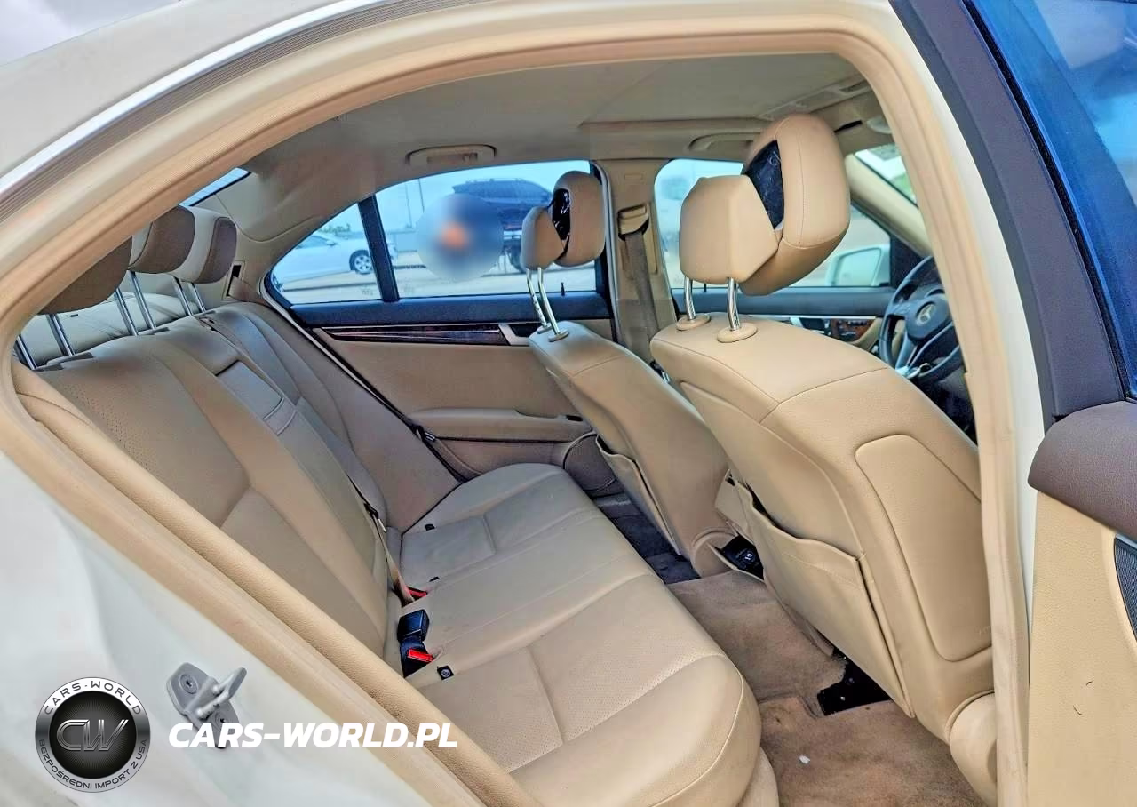 2012 Mercedes-Benz C 250 VIN:WDDGF4HB2CA631993 - 10