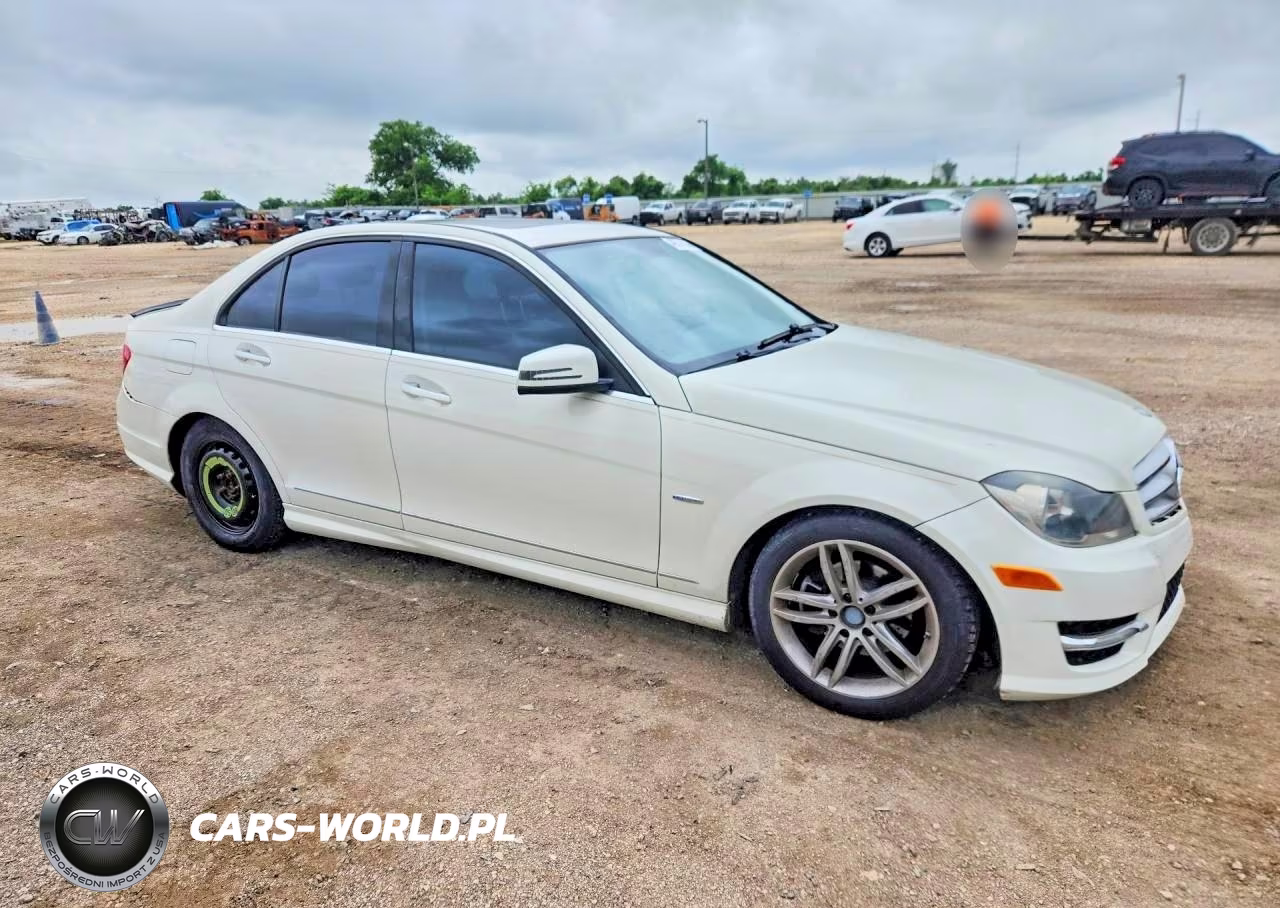 2012 Mercedes-Benz C 250 VIN:WDDGF4HB2CA631993 - 4