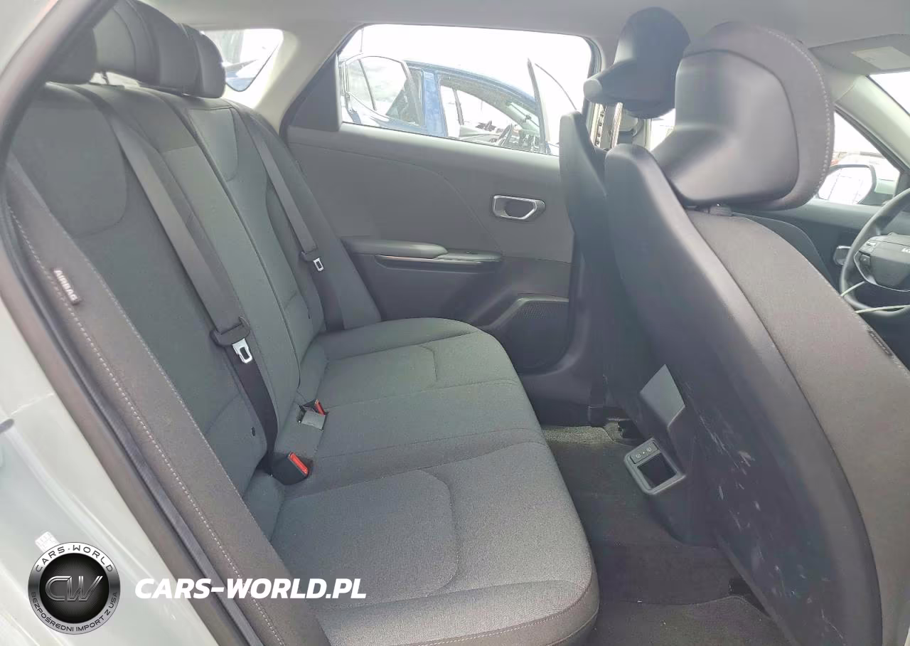 2025 Kia K4 Ex VIN:3KPFT4DE3SE093461 - 10