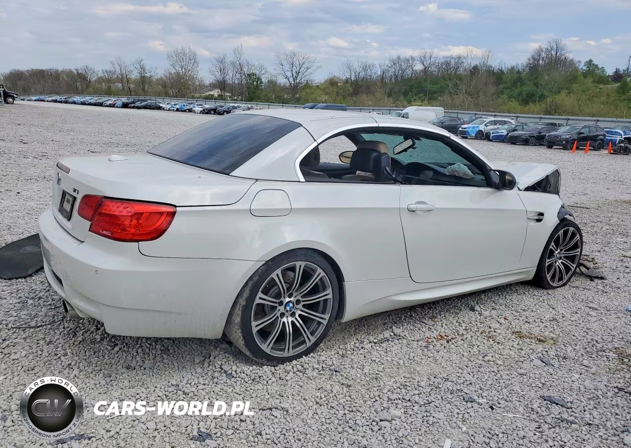 2011 BMW M3 VIN:WBSDX9C53BE584501 - 3