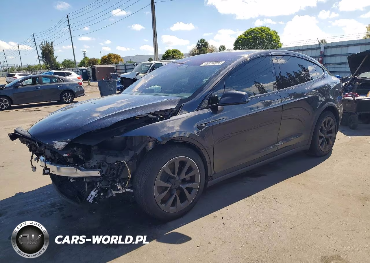 2024 Tesla Model X – zdjęcie 1 z 13